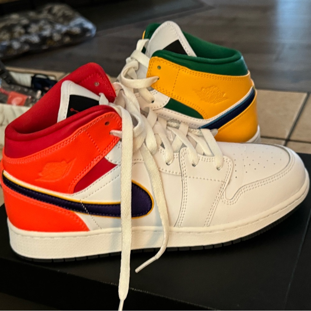 Jordan mid 1